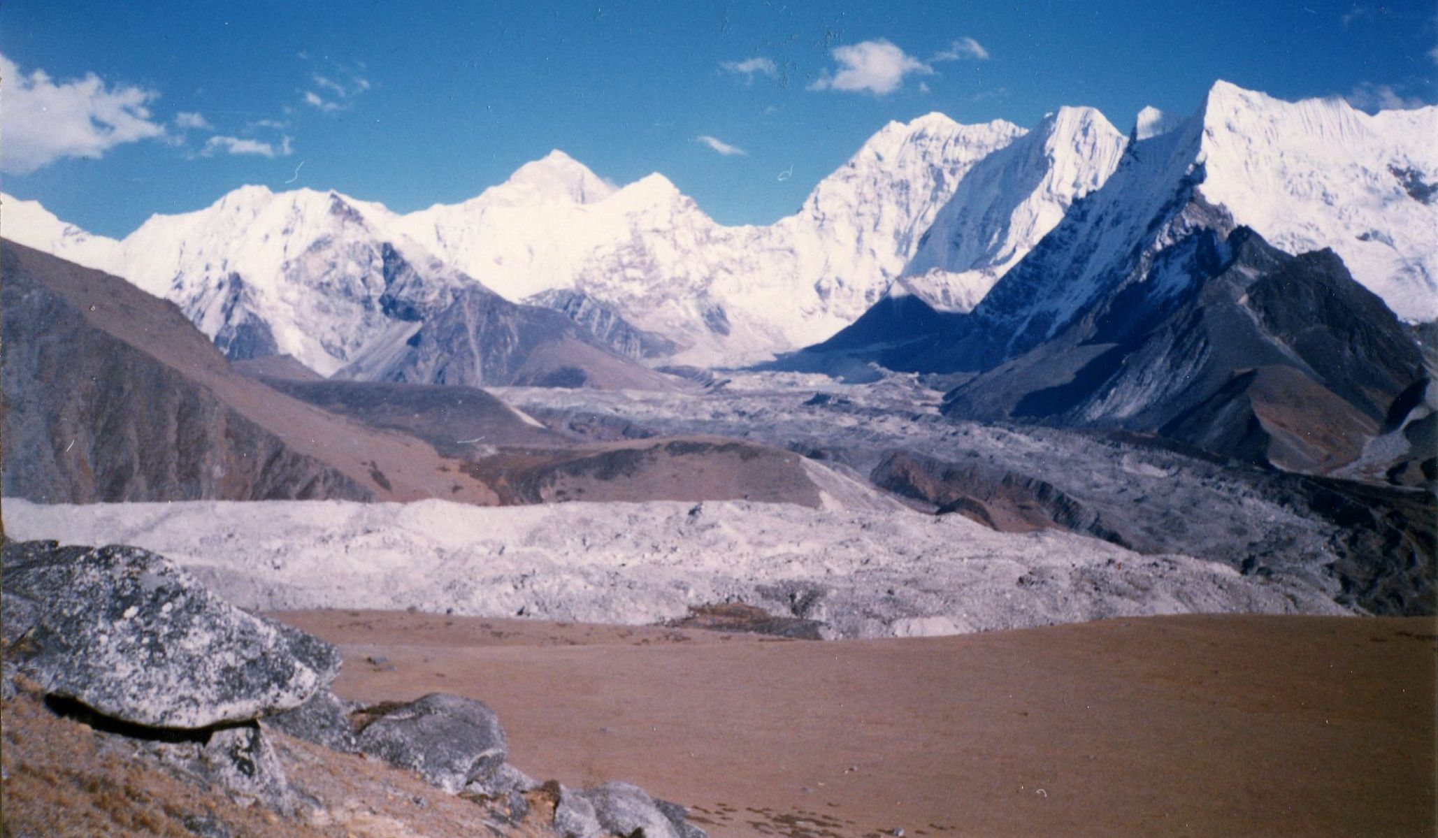 Upper Chukhung Valley and Mounts Makalu and Baruntse on ascent to Kongma La