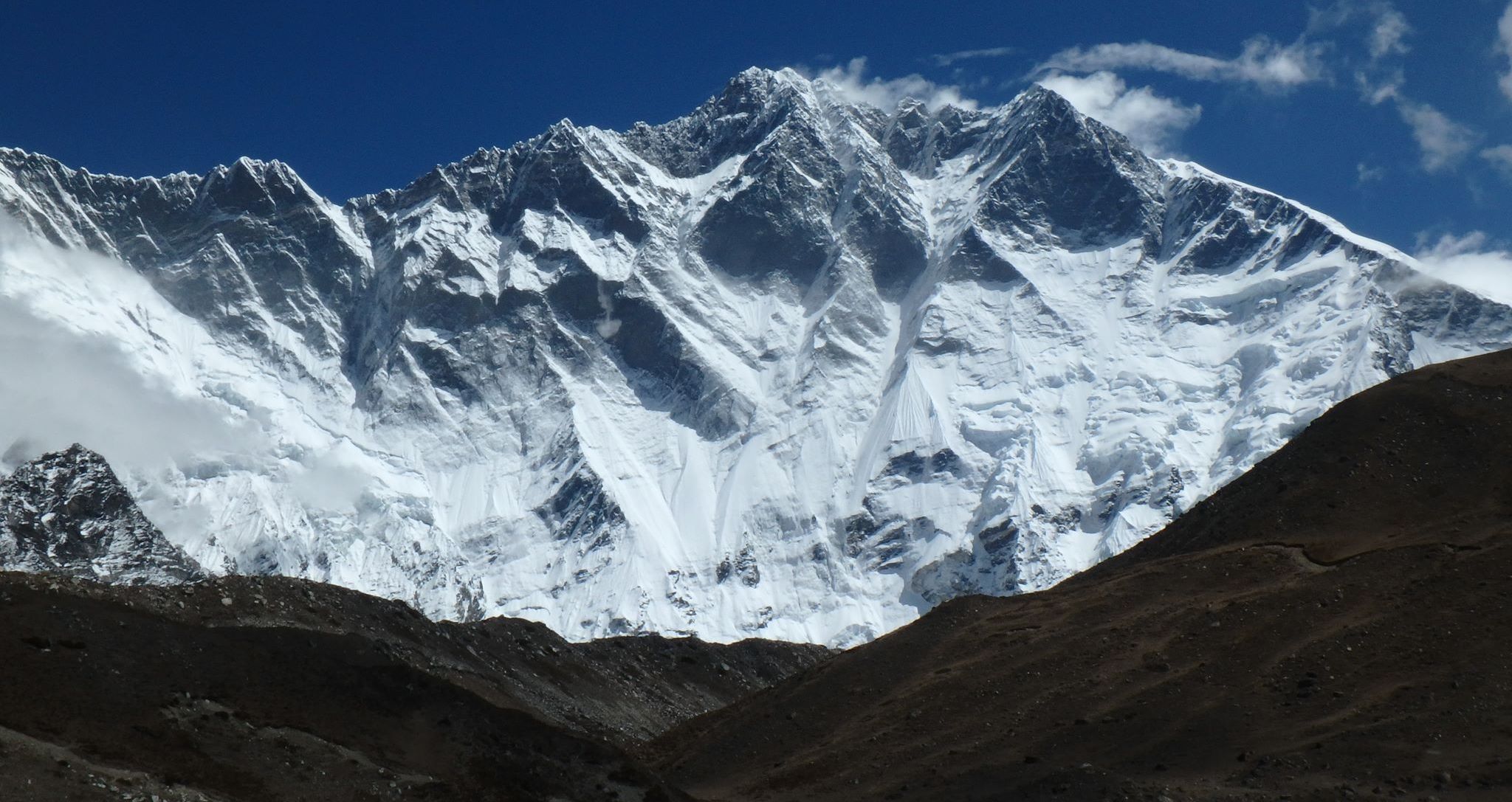 Lhotse ( 8516m ) above the Western Cwym