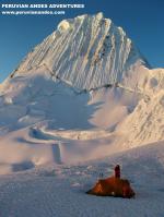 Alpamayo peru Cordllera Blanca.jpg