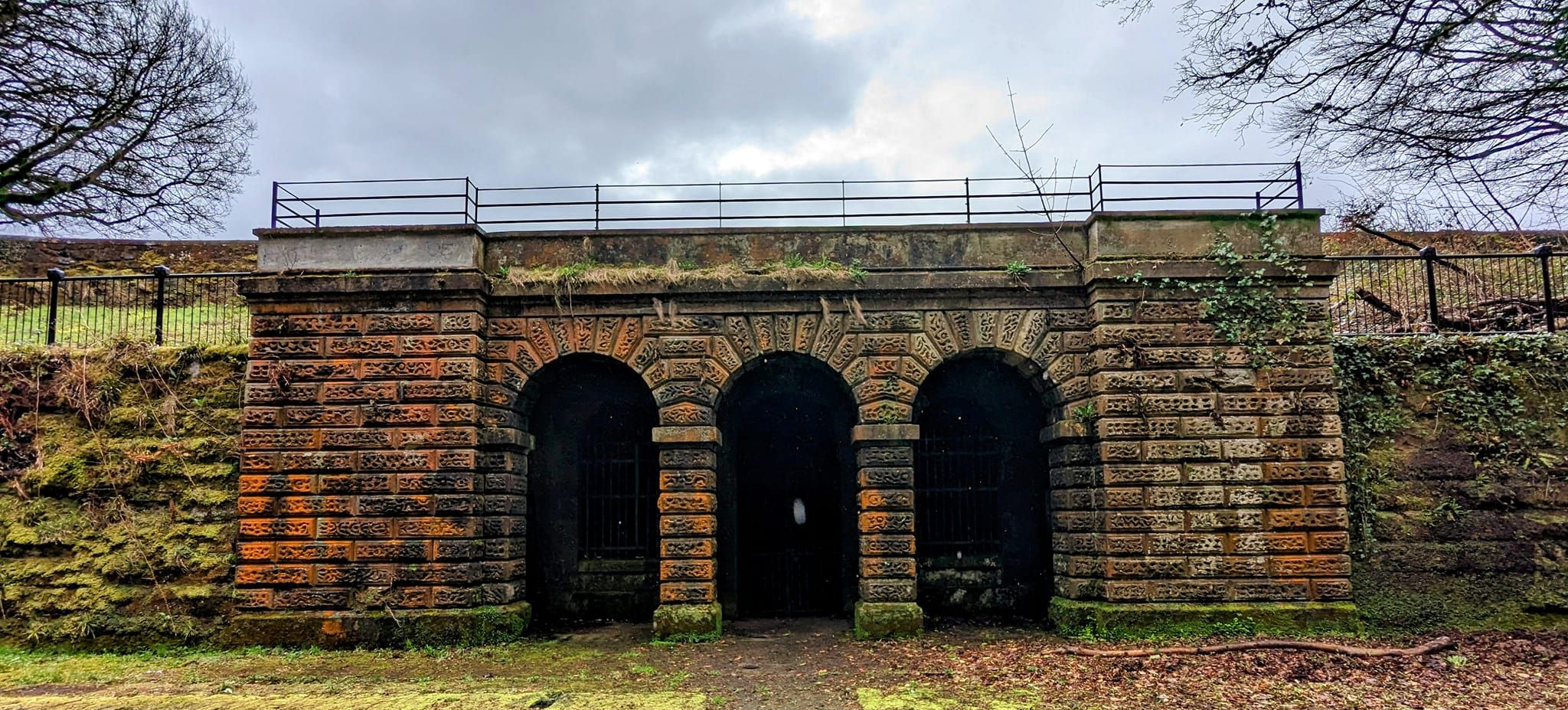 Dams to Darnley Country Park