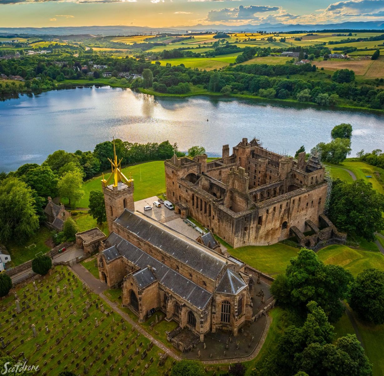 Aerial view of Linlithgow Palace