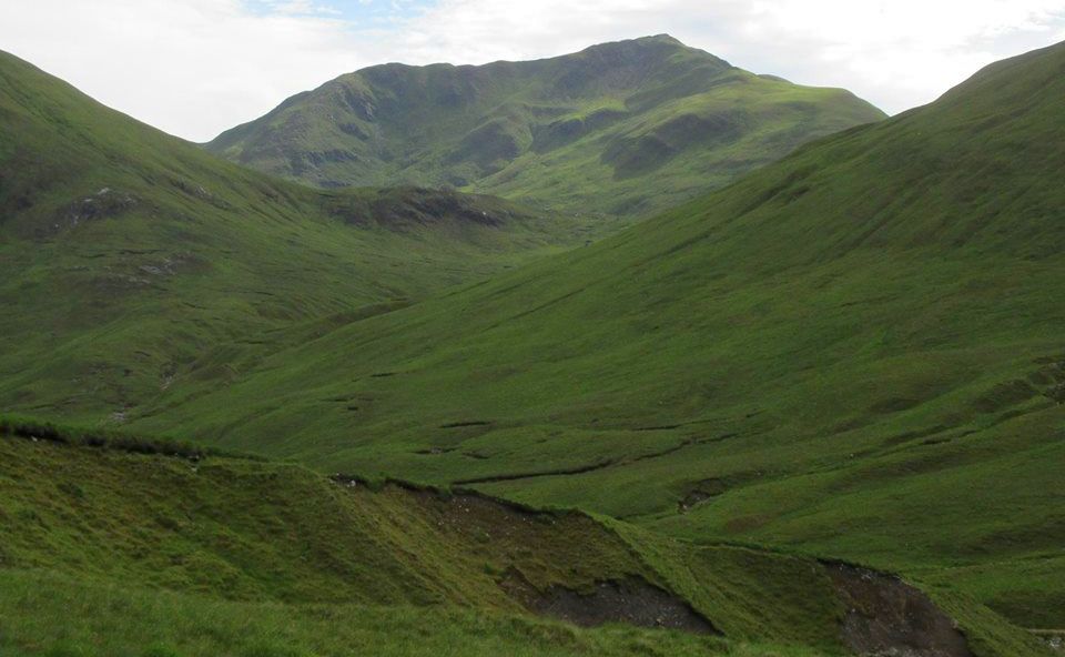 A'Chralaig to Mullach Fraoch-choire ridge