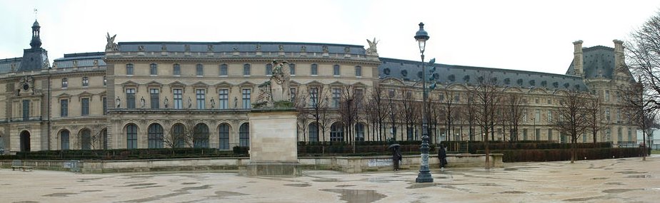 The Louvre Museum ( Muse du Louvre ) and Art Gallery in Paris